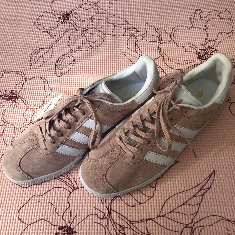 Adidas Gazelle Shoes